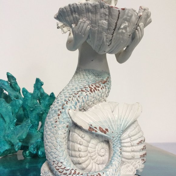 Mermaid Sculpture sitting on Sea Shell - Picture 5 of 7